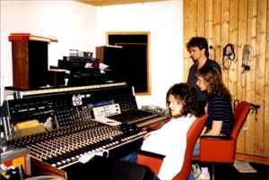 MNW Studio on Discogs