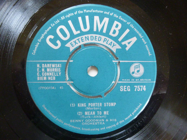 télécharger l'album Benny Goodman & His Orchestra - Stardust