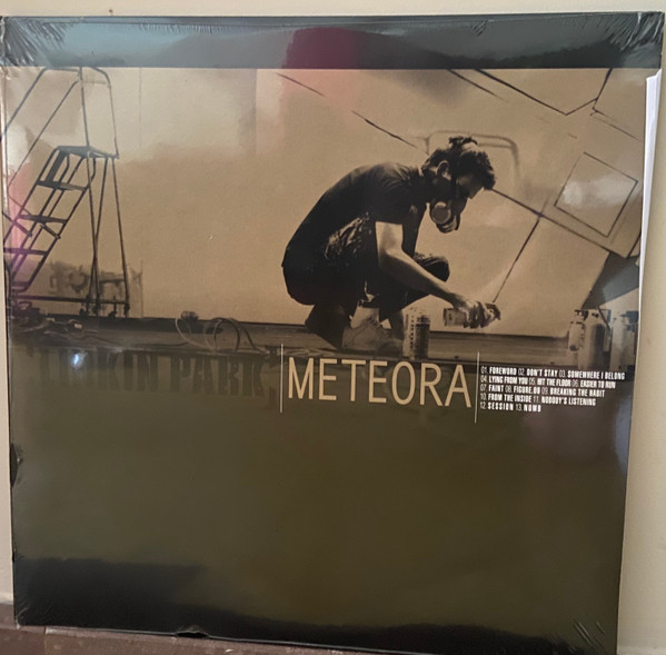 LINKIN PARK on X: We are celebrating @RecordStoreDay with an exclusive  version of the Meteora blue vinyl double-LP. A limited quantity will be  available in record stores starting June 12th as part