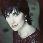 descargar álbum Enya - Romantic Years The Very Best