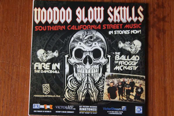 Album herunterladen Streetlight Manifesto Voodoo Glow Skulls - Somewhere In The Between Southern California Street Music