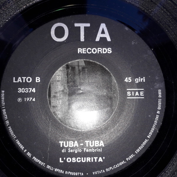 télécharger l'album L'Oscurità - Tuba Tuba Dal Cuore