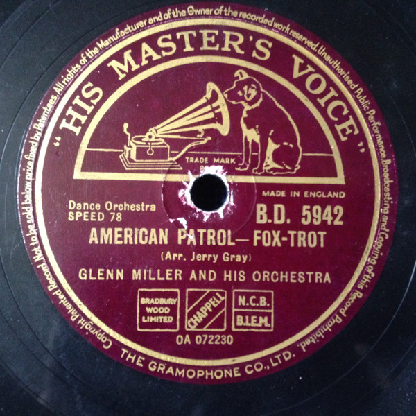 télécharger l'album Glenn Miller And His Orchestra - Moonlight Serenade American Patrol