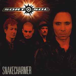 Snakecharmer - Sort Sol