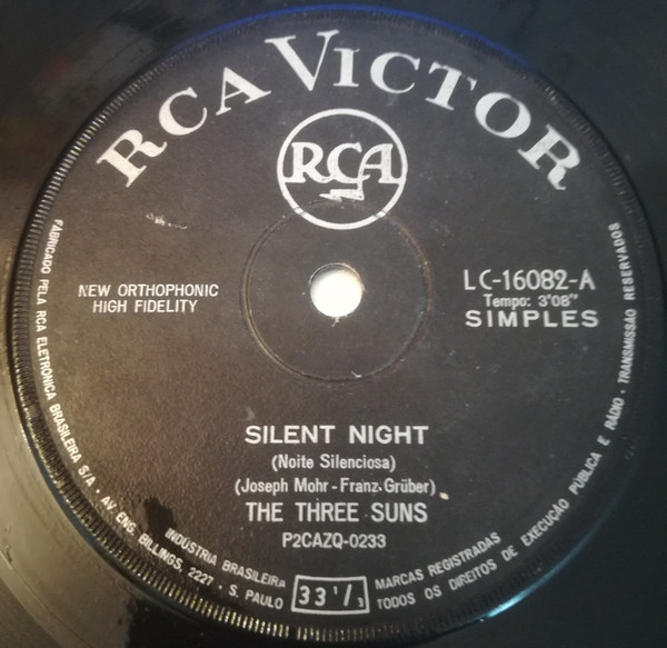 Album herunterladen The Three Suns - Silent Night