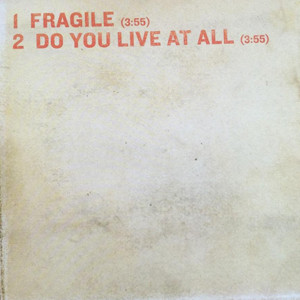 ladda ner album Alan Parsons - Fragile Do You Live At All