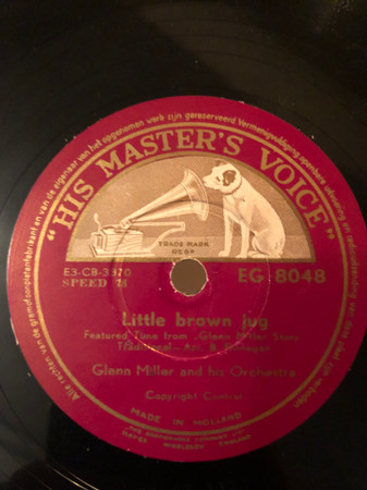 Album herunterladen Glenn Miller And His Orchestra - String Of Pearls Little Brown Jug