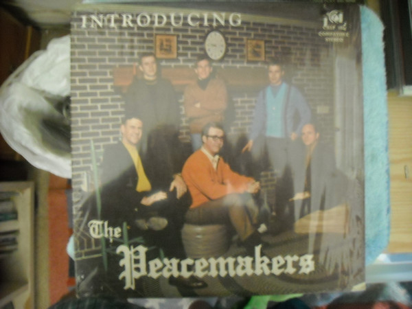 télécharger l'album The Peacemakers - Introducing The Peacemakers