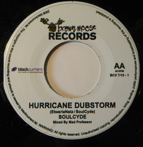télécharger l'album SoulCyde Featuring Pepper Dan - Hurricane