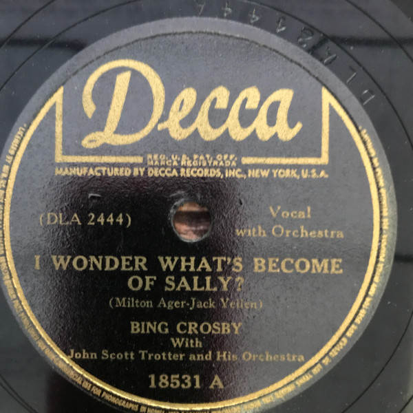 last ned album Bing Crosby - I Wonder Whats Become Of Sally Darling Je Vous Aime Beaucoup