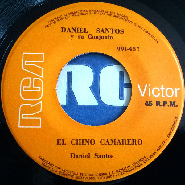 Album herunterladen Daniel Santos - El Chino Camarero Cero Guayabera