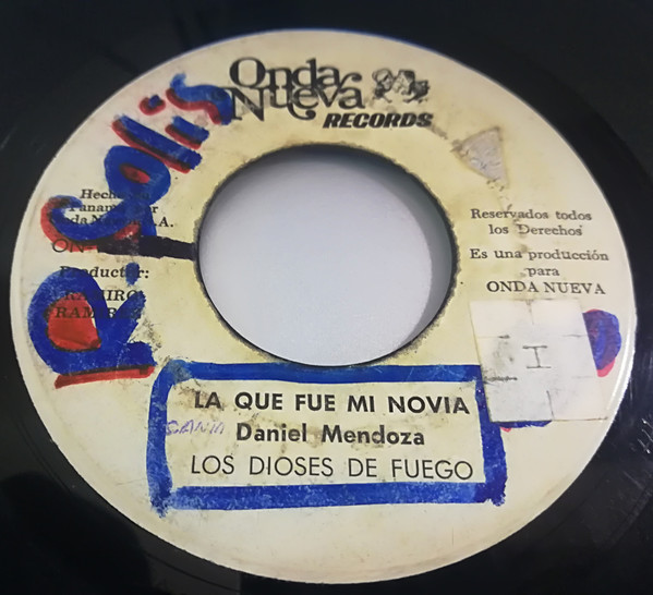 ladda ner album Los Dioses De Fuego - La Que Fue Mi Novia Nos Prometimos