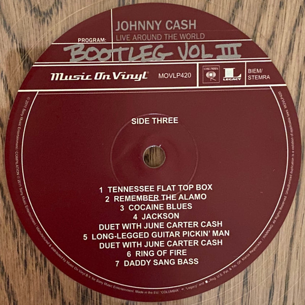 Album herunterladen Johnny Cash - Bootleg Vol III Live Around The World