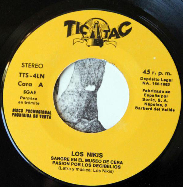 last ned album Los Nikis - Sangre En El Museo De Cera