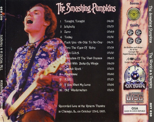 télécharger l'album The Smashing Pumpkins - The World Is A Vampire