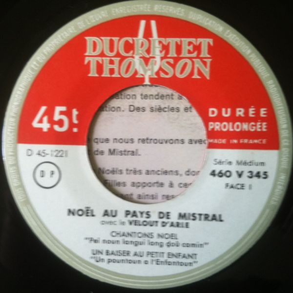 ladda ner album Le Velout D'Arles - Noel Au Pays De Mistral