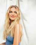 lataa albumi Kelsea Ballerini - Legends