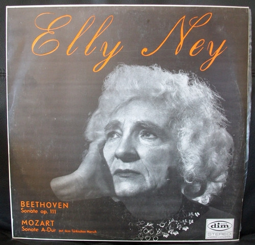 Elly Ney - Beethoven / Mozart – Sonata In C Minor Opus III