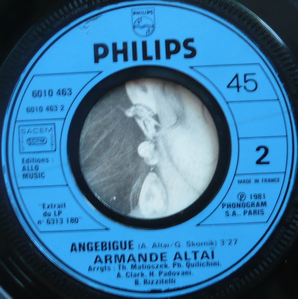 descargar álbum Armande Altaï - Informulé Angebigüe