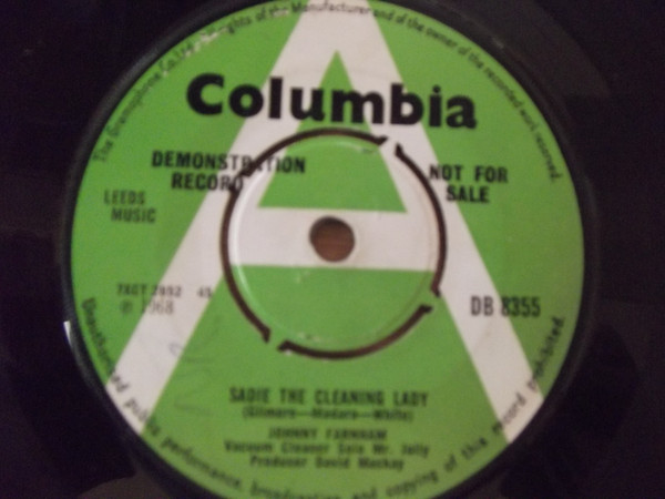 Johnny Farnham – Sadie (The Cleaning Lady) (1967, Black labels