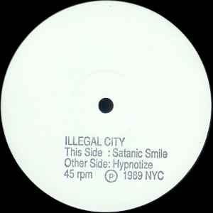 Portada de album Illegal City - Satanic Smile / Hypnotize