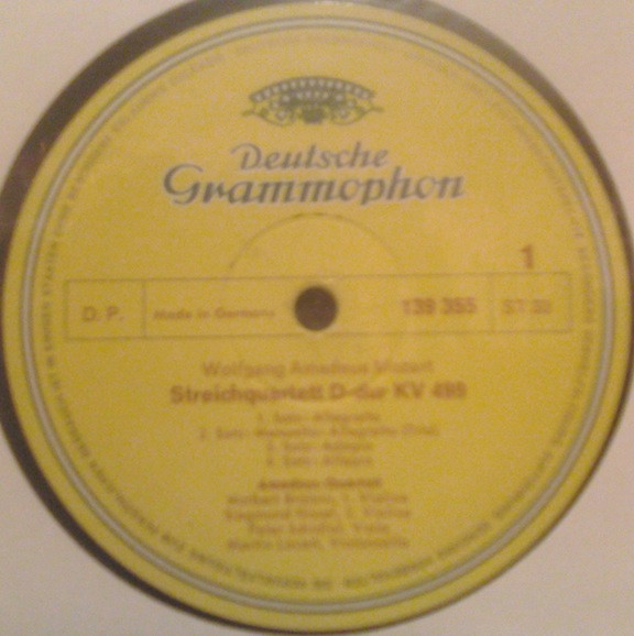 télécharger l'album Wolfgang Amadeus Mozart AmadeusQuartett - Streichquartette D Dur KV 499 Und B Dur KV 589