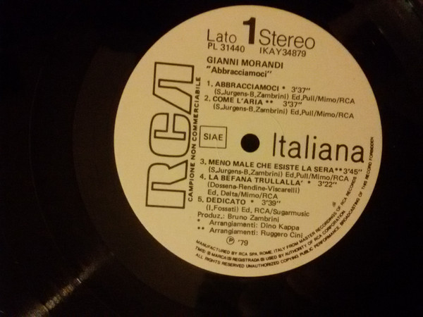 lataa albumi Gianni Morandi - Abbracciamoci
