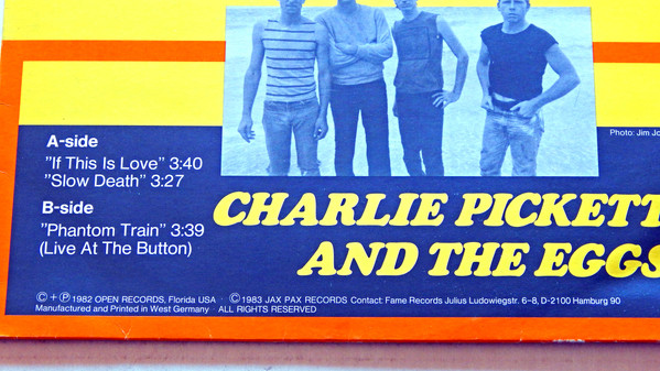 télécharger l'album Charlie Pickett & The Eggs - Tuned Up And Howlin Charlie Wants His Money Back