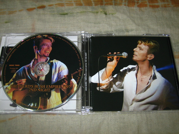 télécharger l'album David Bowie - ShepherdS Bush Empire 1997 2nd Night