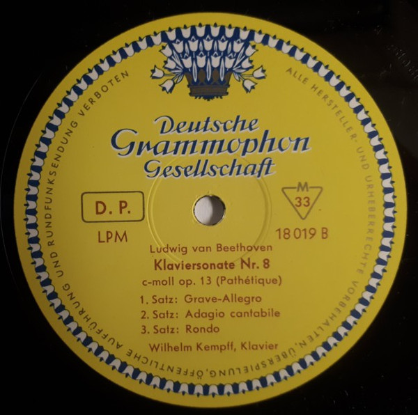 lataa albumi Ludwig Van Beethoven Wilhelm Kempff - Klaviersonate Nr 7 D dur Op 10 Nr 3 Klaviersonate Nr 8 c moll Op13 Pathétique