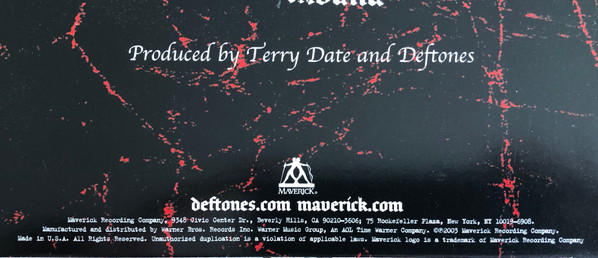 DEFTONES reeditan en LP vinilo su disco homónimo por su 20