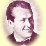 last ned album Vaughn Monroe - Somebody Else Is Taking My Place Theres No Piano In This House