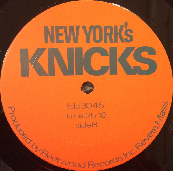 ladda ner album Marv Albert - New Yorks Knicks