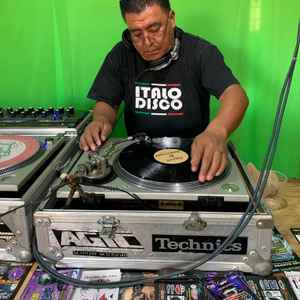 VINYL_AND_MUSIC at Discogs