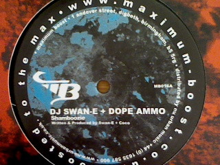 last ned album SwanE + Dope Ammo - Shamboozie