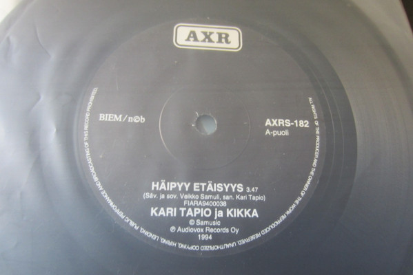 Kari Tapio Ja Kikka / Kari Tapio – Häipyy Etäisyys / Haavetango (1994,  Vinyl) - Discogs