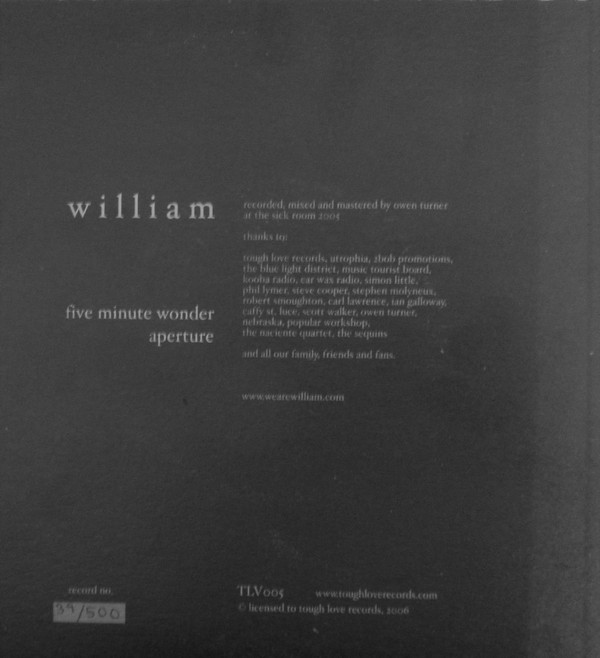 lataa albumi William - Five Minute Wonder