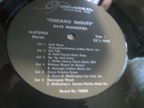 last ned album Dave Remington Big Band - Chicago Shouts
