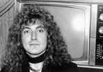 Album herunterladen Robert Plant - Hurting Kind