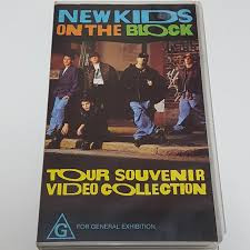 last ned album New Kids On The Block - Tour Souvenir Video Collection
