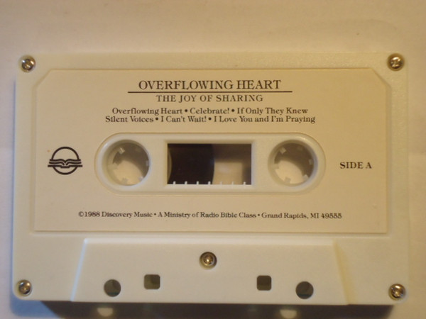 Album herunterladen Discovery Singers - Overflowing Heart The Joy Of Sharing