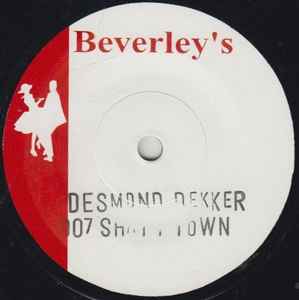 Desmond Dekker & The Aces – 007 (Shanty Town) (Solid centre, Vinyl
