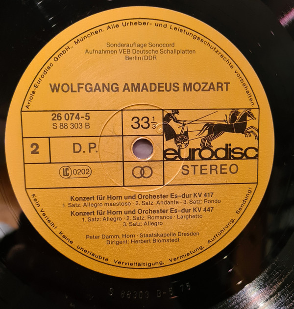 ladda ner album Mozart Peter Damm, Staatskapelle Dresden, Herbert Blomstedt - Die Hornkonzerte