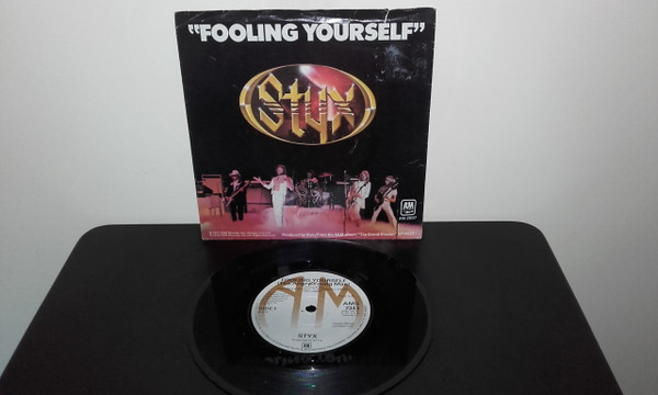lataa albumi Styx - Fooling Yourself