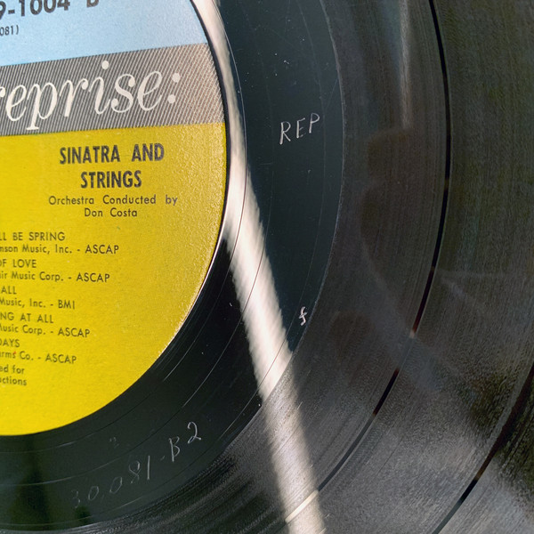 last ned album Frank Sinatra - Sinatra Strings