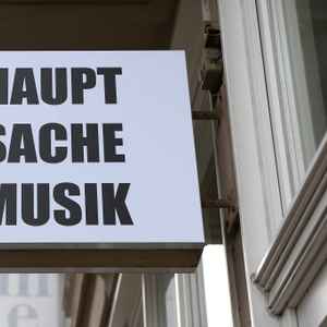 Hauptsache-Musik at Discogs