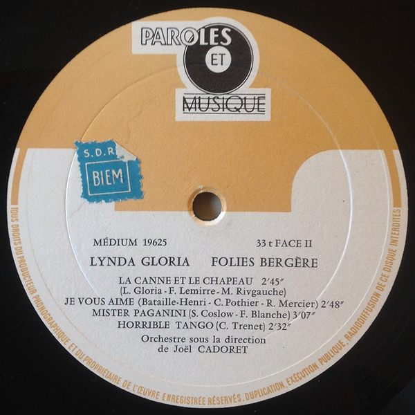 Album herunterladen Lynda Gloria - Folies Bergères