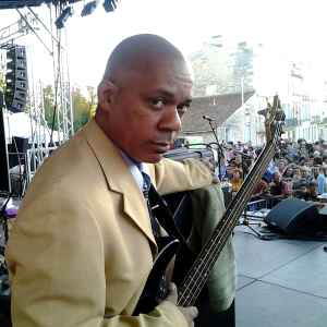 jerry preston bass player