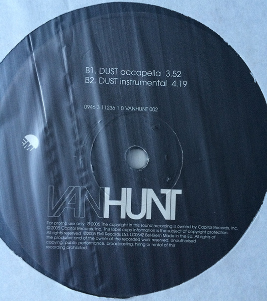 descargar álbum Van Hunt - Dust Out Of The Sky Down Here In Hell With You