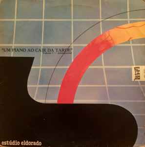 Dick Farney - Um Piano Ao Cair Da Tarde - Internacional - Volume 1 album cover